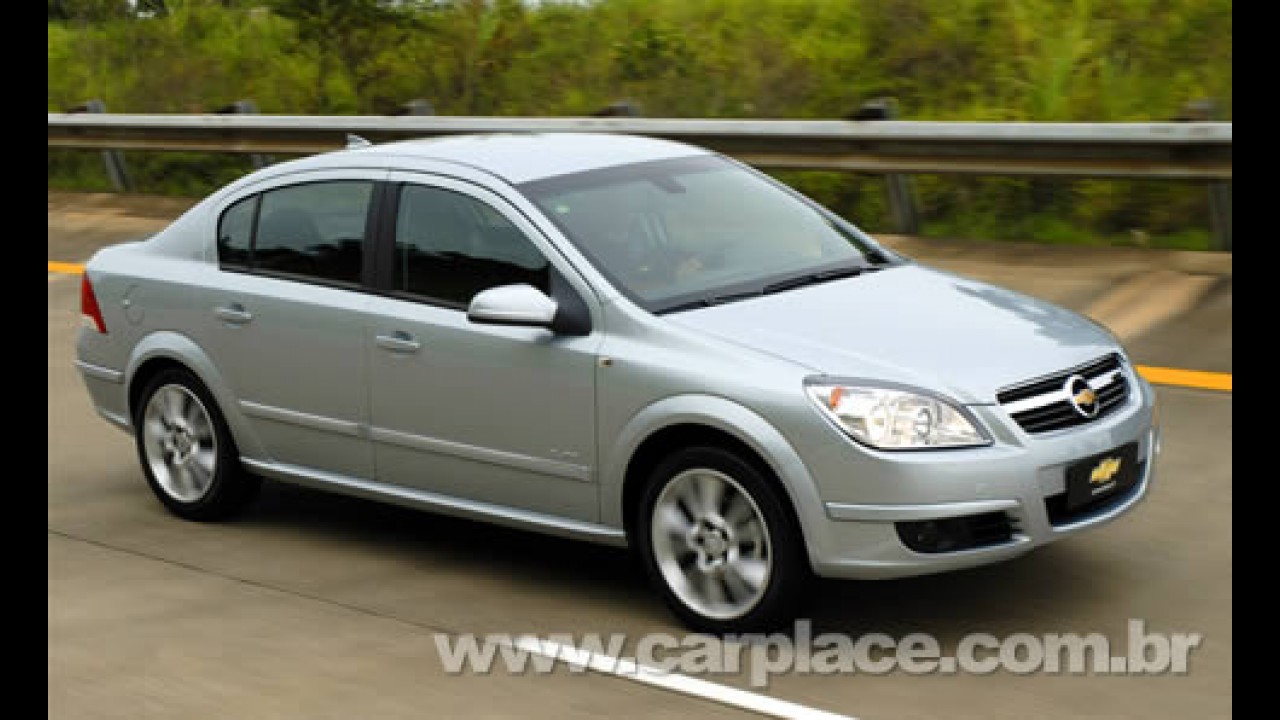 Vectra Elite com James Bond - Ex-agente 007 vem ao Brasil gravar comercial