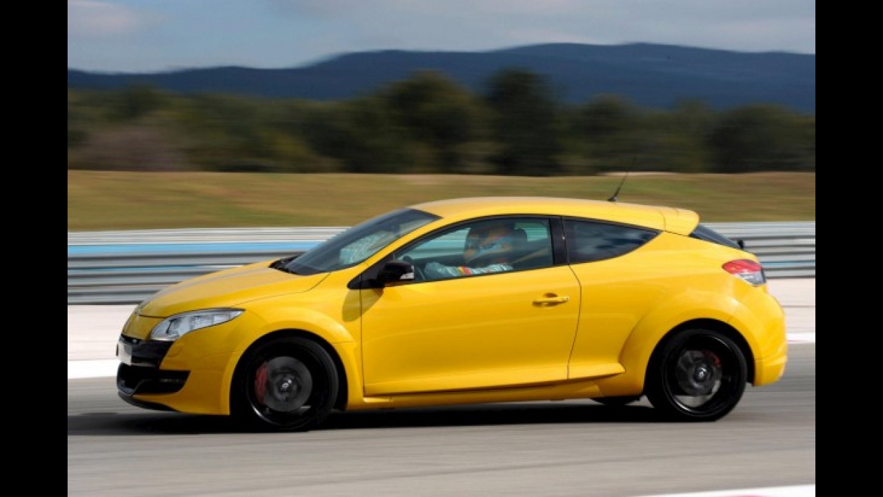 Renault divulga preços e novas fotos do Mégane RS 2010 - Veja em alta resolução