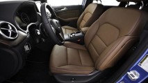 Leicester City'li oyunculara ödül: Elektrikli Mercedes B-Class