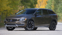 2017 Volvo V60 Cross Country: Review