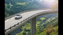Frankfurt'ta Bombalar Art Arda Patlıyor - İşte tüm Yönleriyle Jaguar F Pace