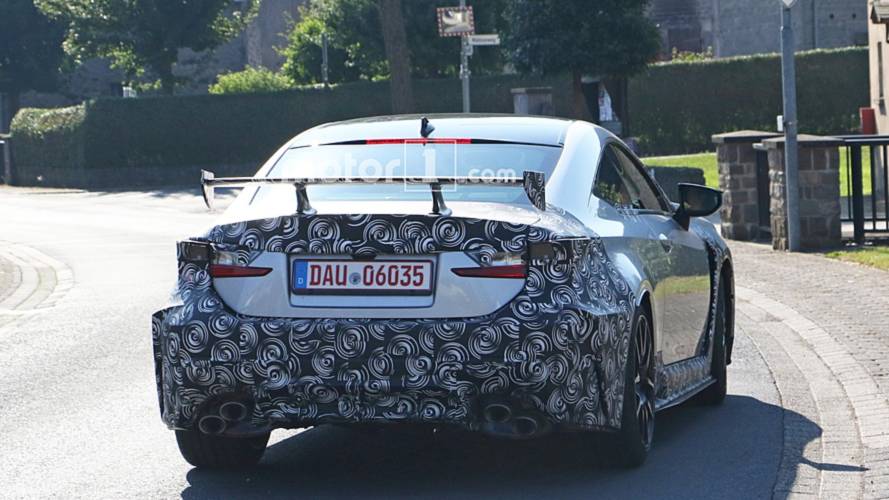 Lexus RC-F GT spy photo