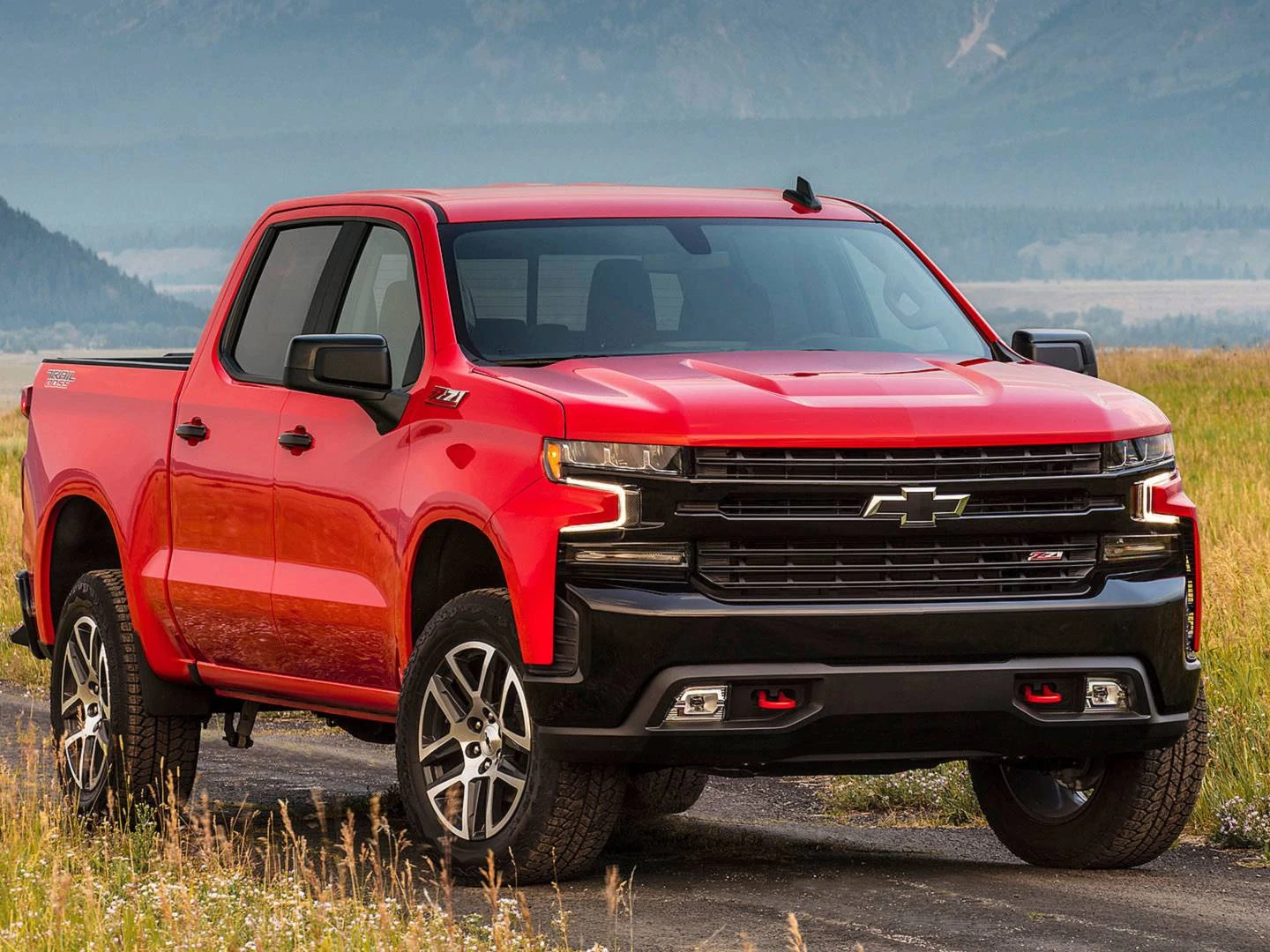 2019 Chevrolet Silverado First Drive: Risky Business