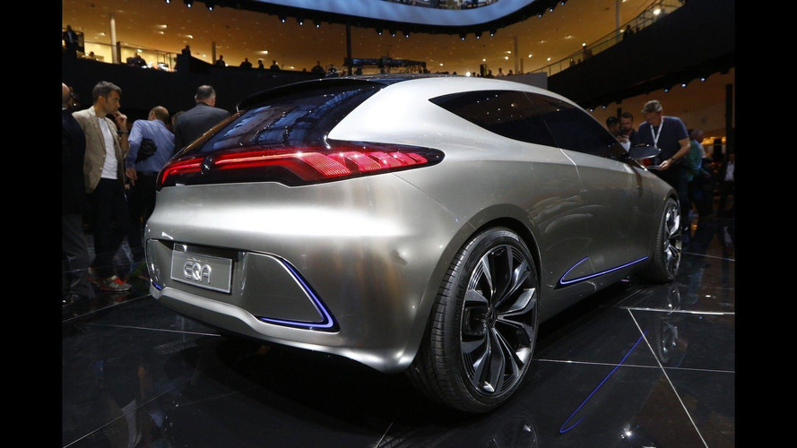 Mercedes-Benz EQ A Concept live in Frankfurt