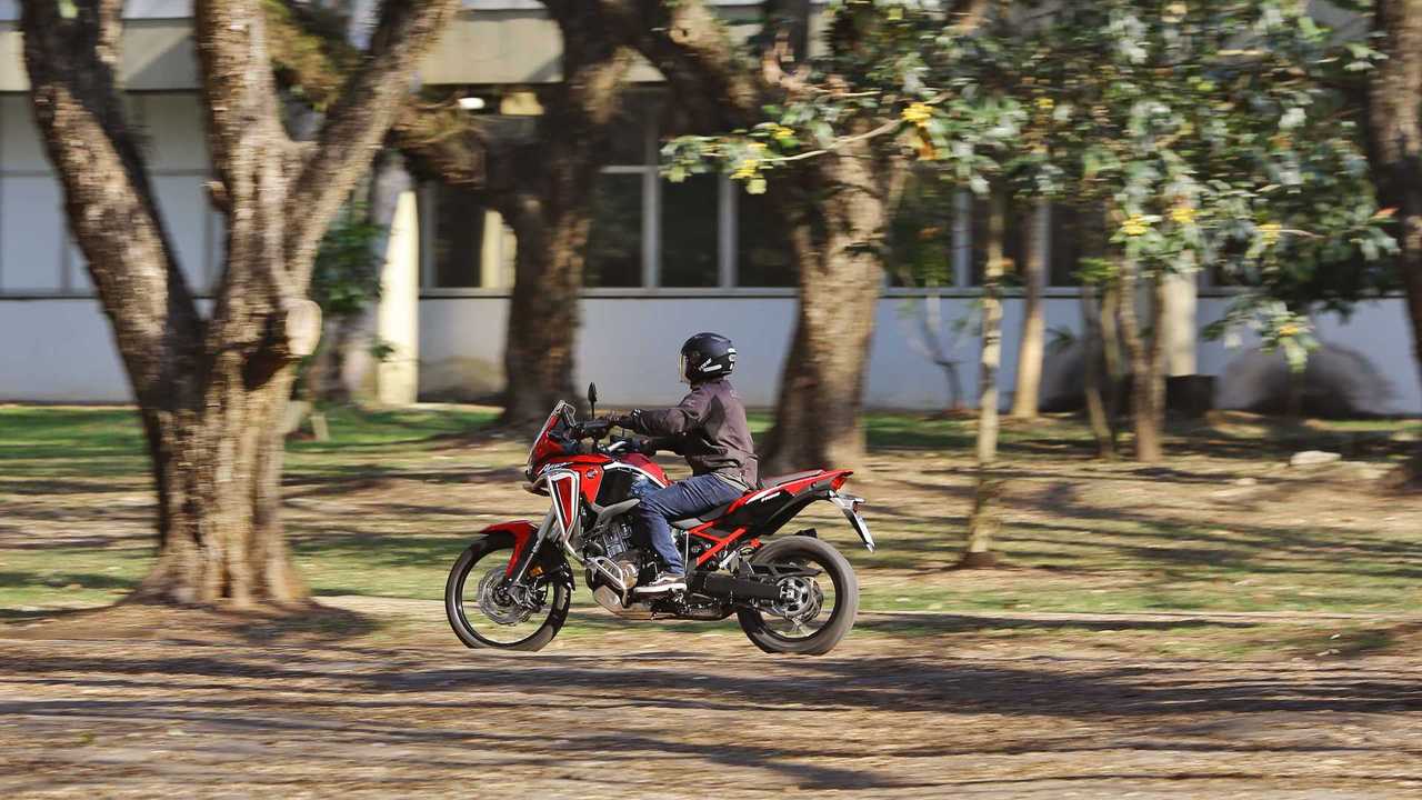 Honda Africa Twin MT 2021