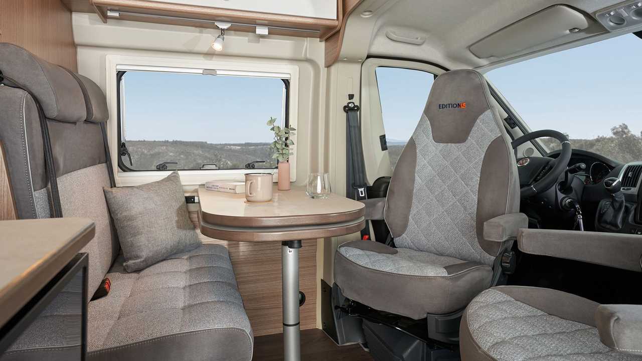 Carado Edition15 Camper Van (2021)