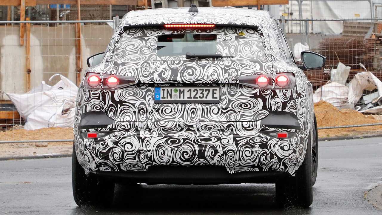 Fotos espía del Audi Q6 e-tron