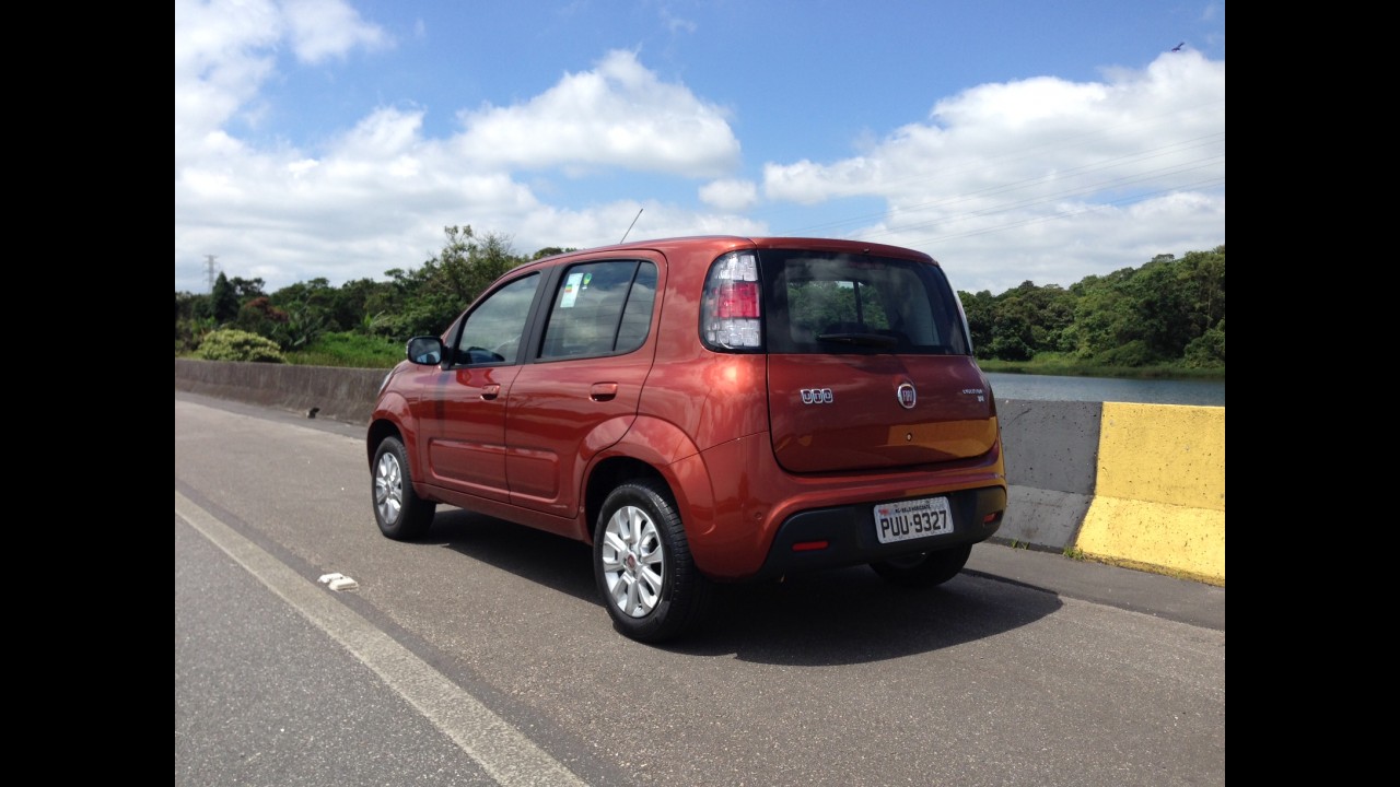 Garagem CARPLACE #4: Uno 1.4 tem start-stop de primeiro mundo, mas anda como 1.0