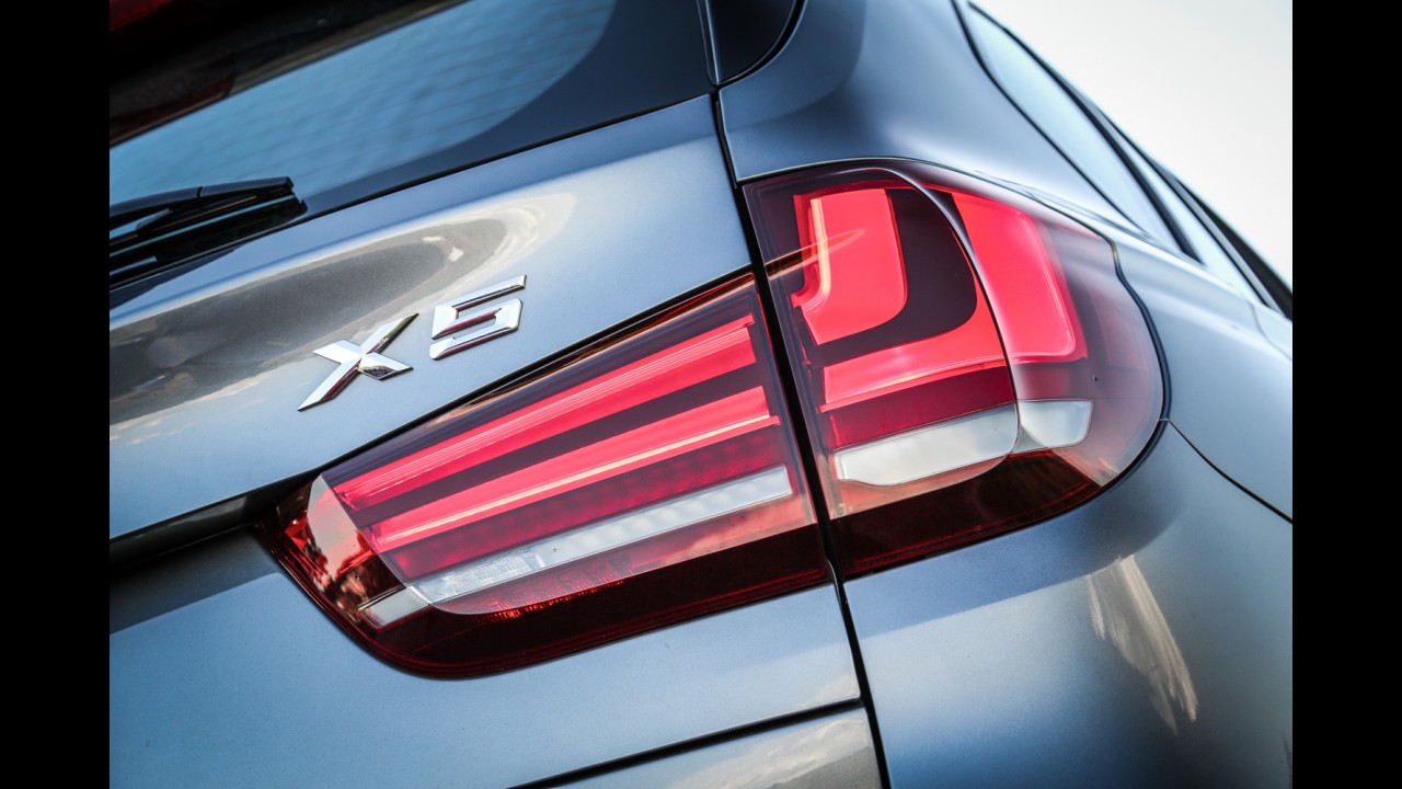 Teste CARPLACE: BMW X5 e Volvo V60 T6 - por que os SUVs estão matando as peruas?