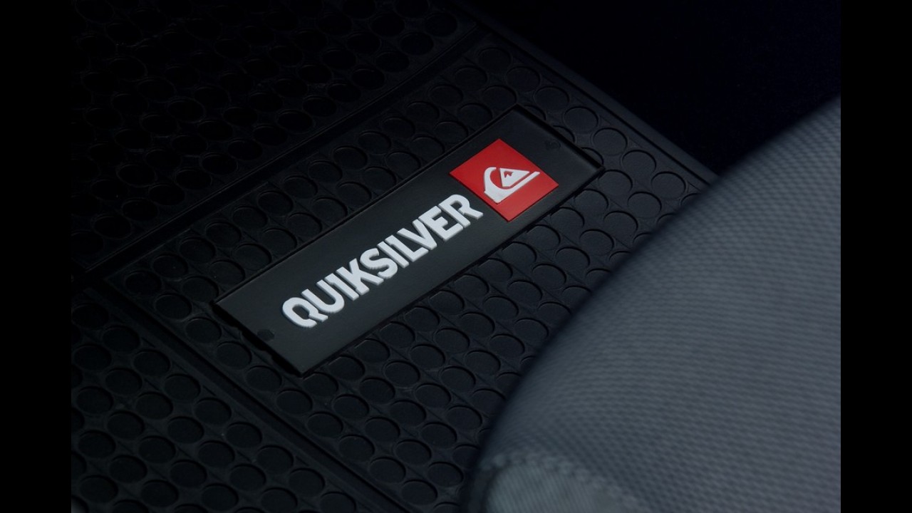 Peugeot relança oficialmente 207 em edição limitada Quiksilver por R$ 44.300