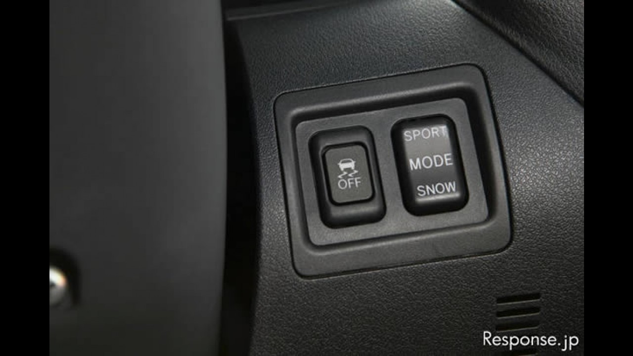 Lexus IS-F 2011: Site japonês revela fotos da versão esportiva do sedan
