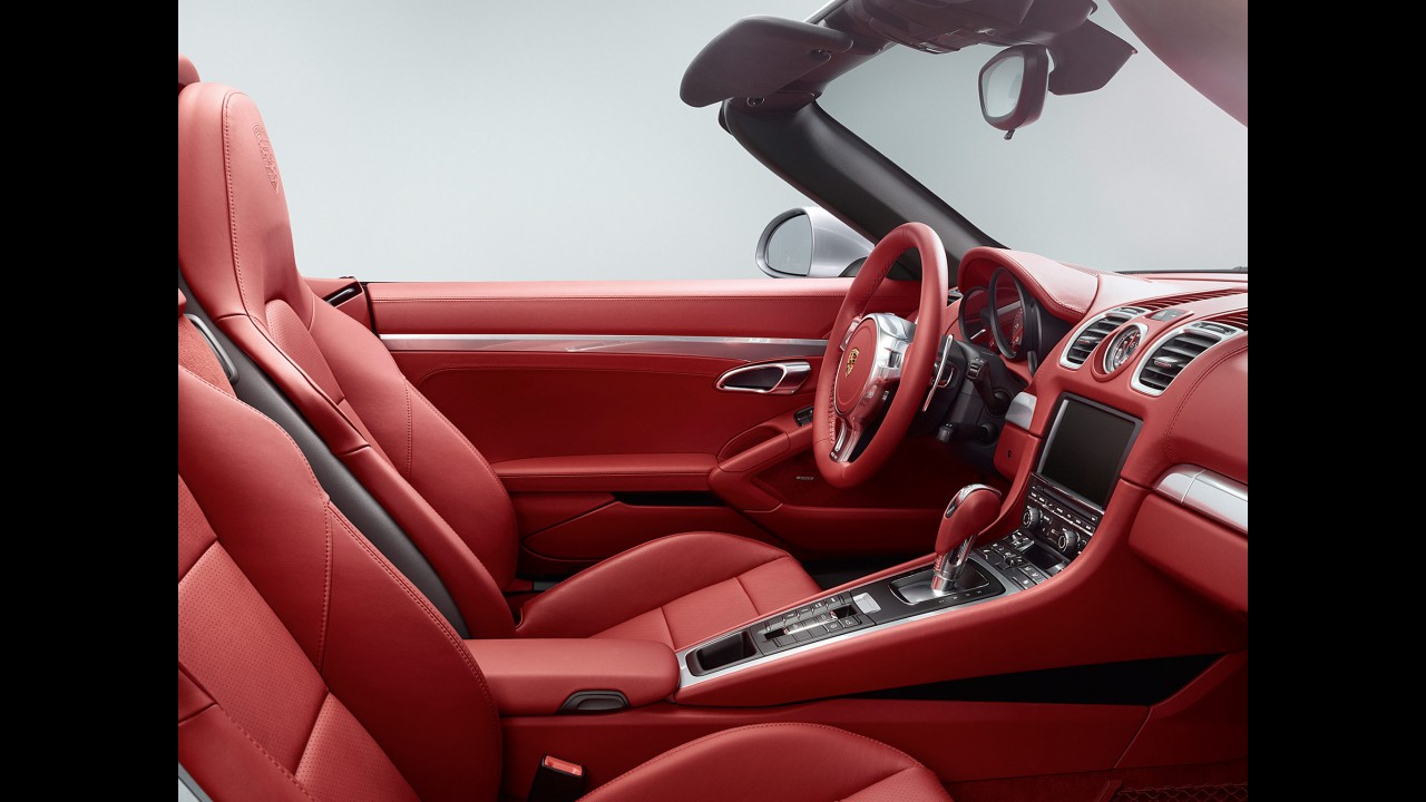 Novo Porsche Boxster chega oficialmente ao Brasil custando a partir de R$ 349 mil