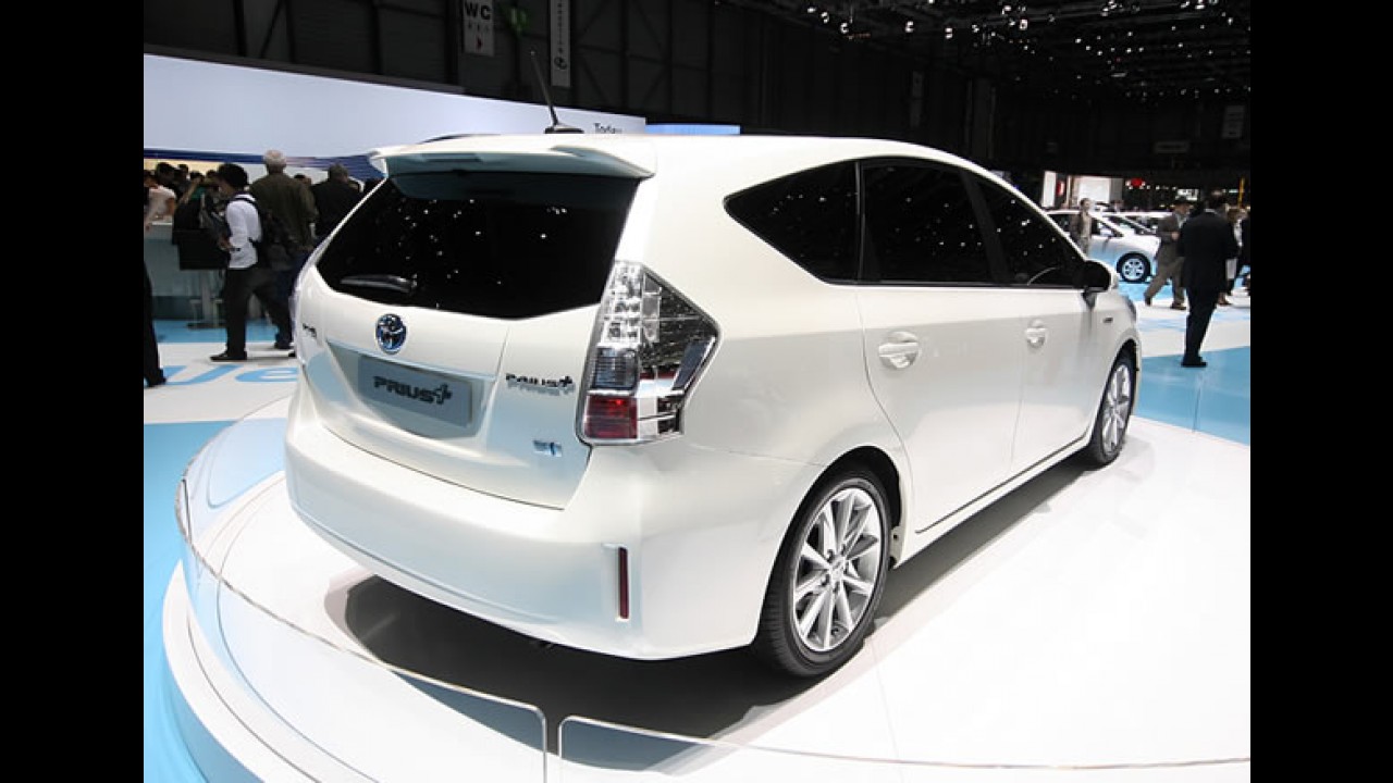 Toyota apresenta dois novos híbridos no Salão de Genebra