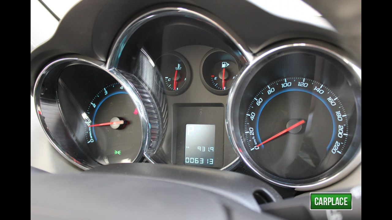 Garagem CARPLACE: Detalhes do acabamento interno do Chevrolet Cruze LTZ