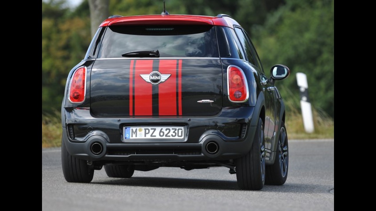 MINI Countryman JCW é revelado: Veja as imagens da versão esportiva