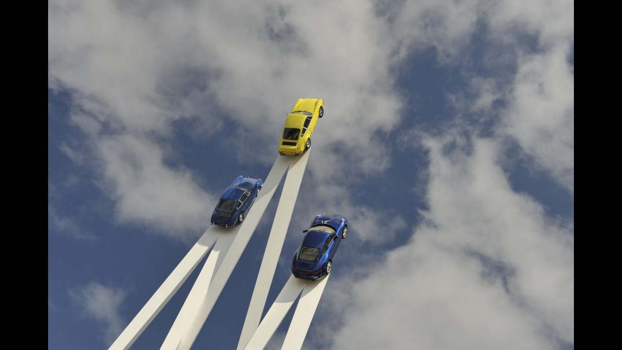 Escultura em Goodwood comemora 50 anos do Porsche 911
