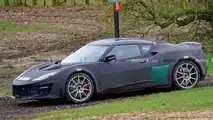 Lotus Esprit auf Erlkönigbildern