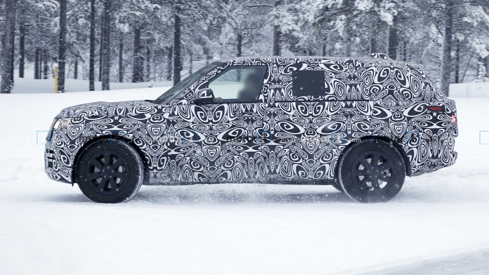 https://cdn.motor1.com/images/mgl/EMENv/s1/2021-range-rover-spy-photo.jpg 2021-range-rover-spy-photo