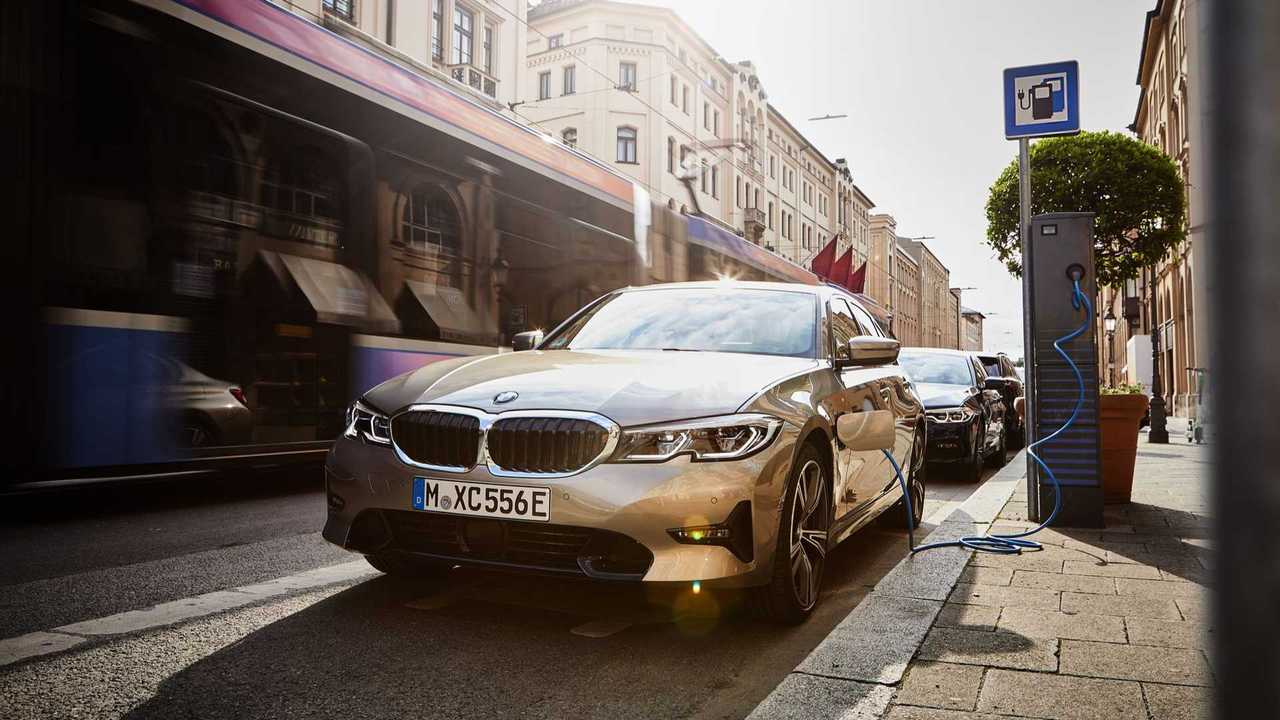 BMW 330e Sedan.