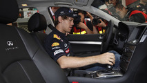 Sebastian Vettel, Infiniti FX50, Chinese Grand Prix, 2011