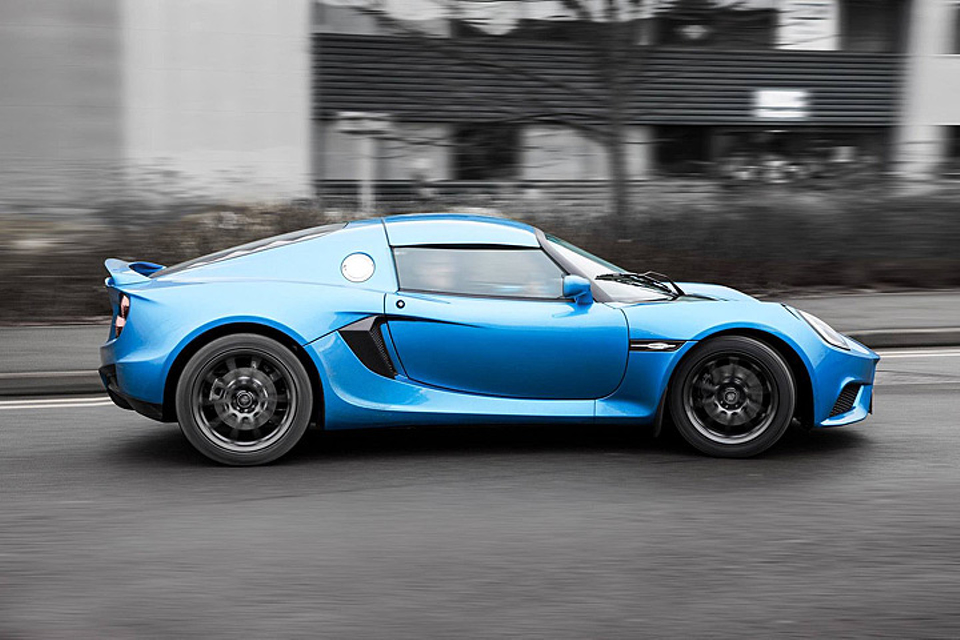 Detroit Electric Officially Delivers its First SP:01 Sports Car