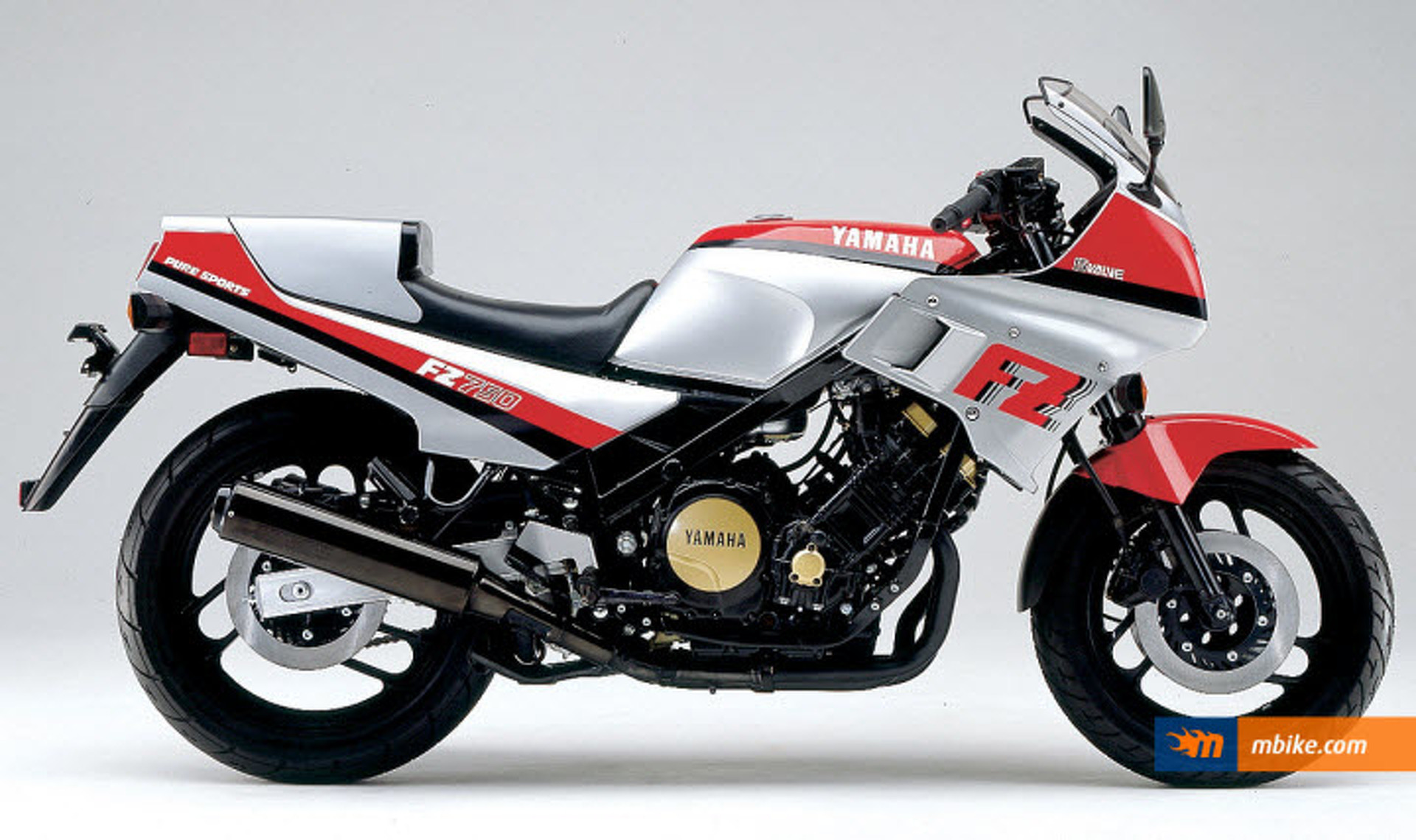 The Yamaha Star Bolt XV950 Pure Sports is Seriously Epic