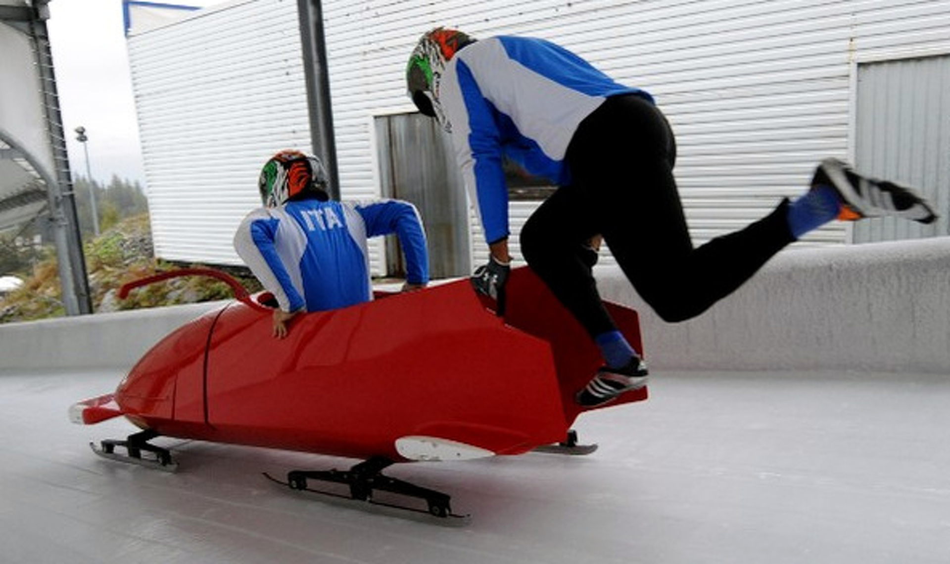 BMW-Designed Team USA Bobsleds: Focus on Aero, Carbon Fiber