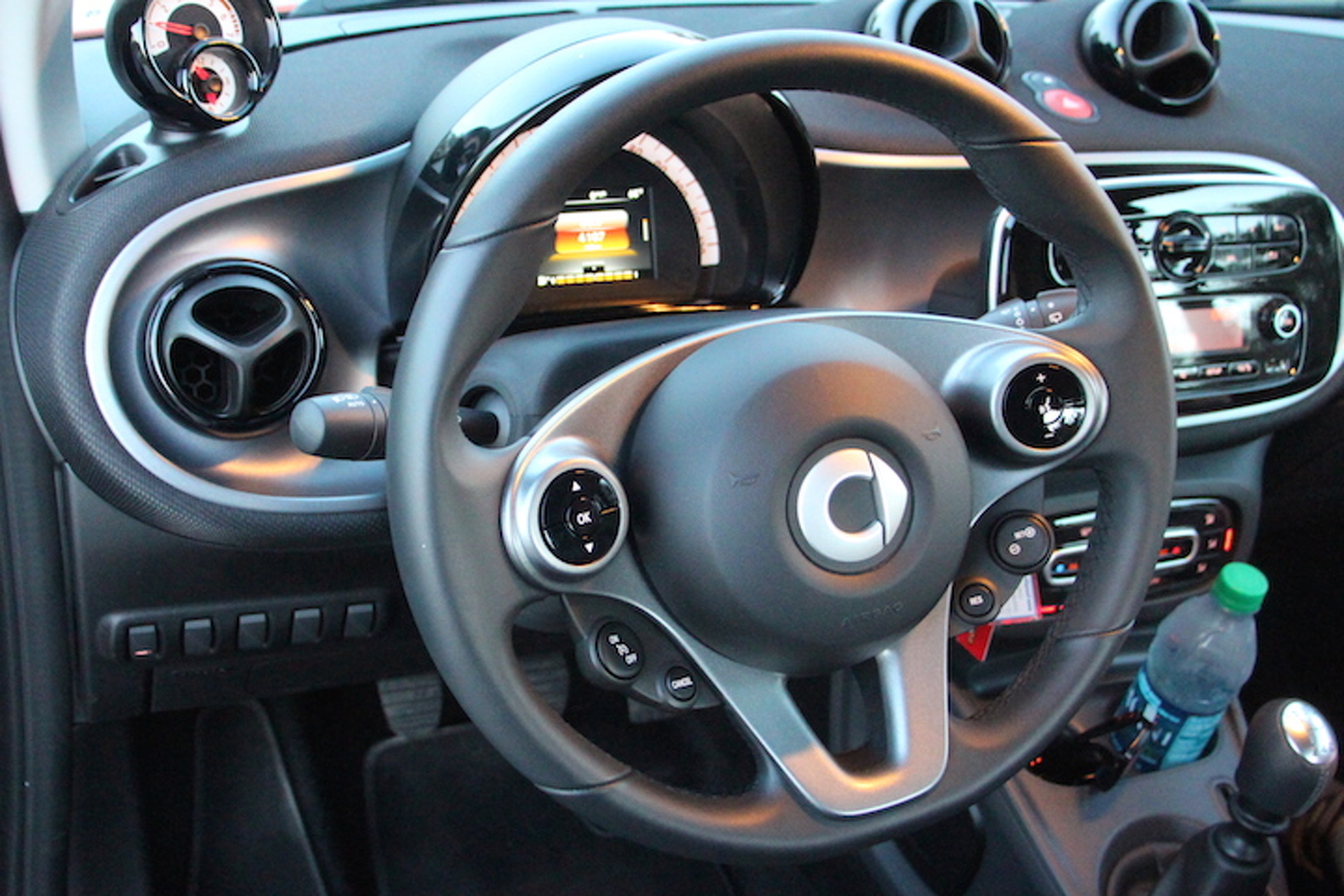 400 Miles in a Smart Fortwo Will Test Your Patience and Your Reflexes: Review