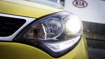 2016 Kia Rio (US-spec)