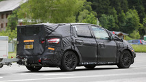 2015 Ford S-Max spy photo
