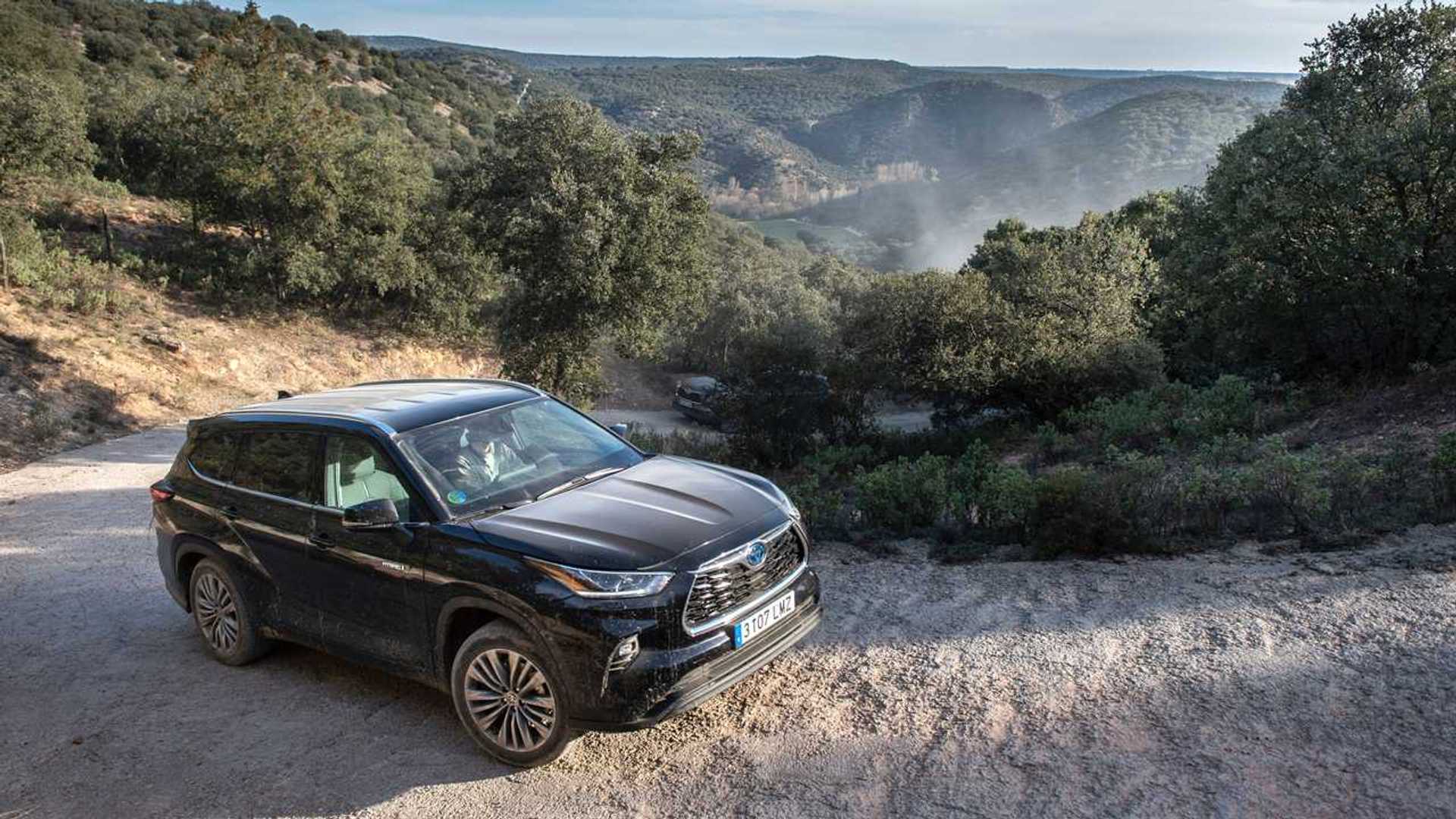 Probamos la gama 4x4 de Toyota al completo
