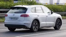 2018 VW Touareg yeni casus fotoğraflar