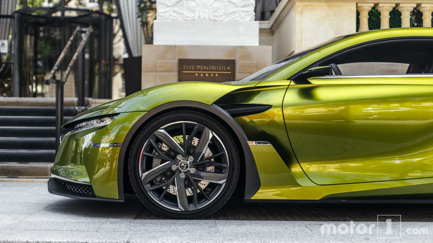 KVC - DS E-Tense dans Paris
