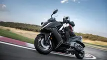 KYMCO AK 550