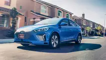 Hyundai Ioniq autonomous concept and virtual reality simulator