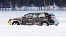 2019 Toyota Auris spy photo