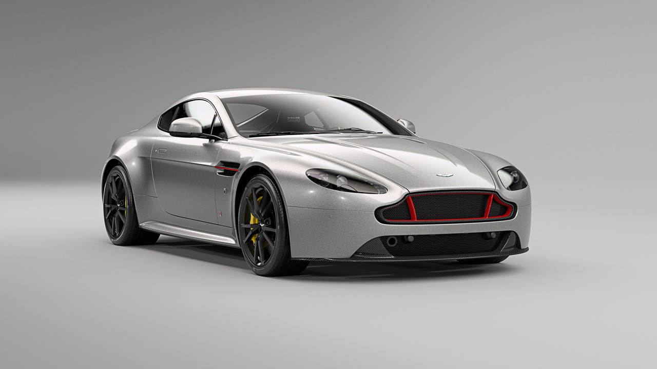 Aston Martin Vantage S Edisi Red Bull Racing