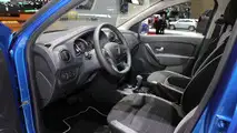 Dacia Logan MCV Stepway - 2017 Cenevre Otomobil Fuarı