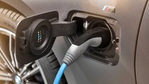 Nuova BMW 330e (2020)