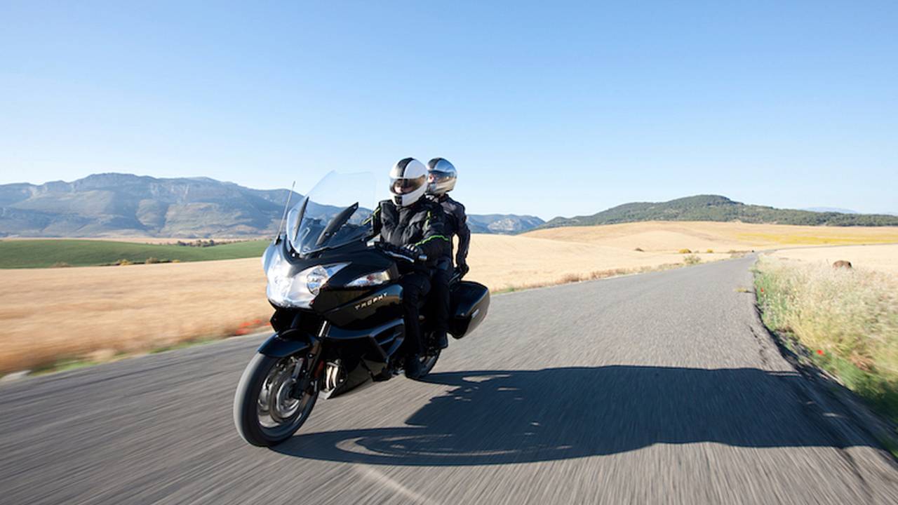 <em>Hmmm, I wonder which German bike inspired the Triumph Trophy SE...</em>