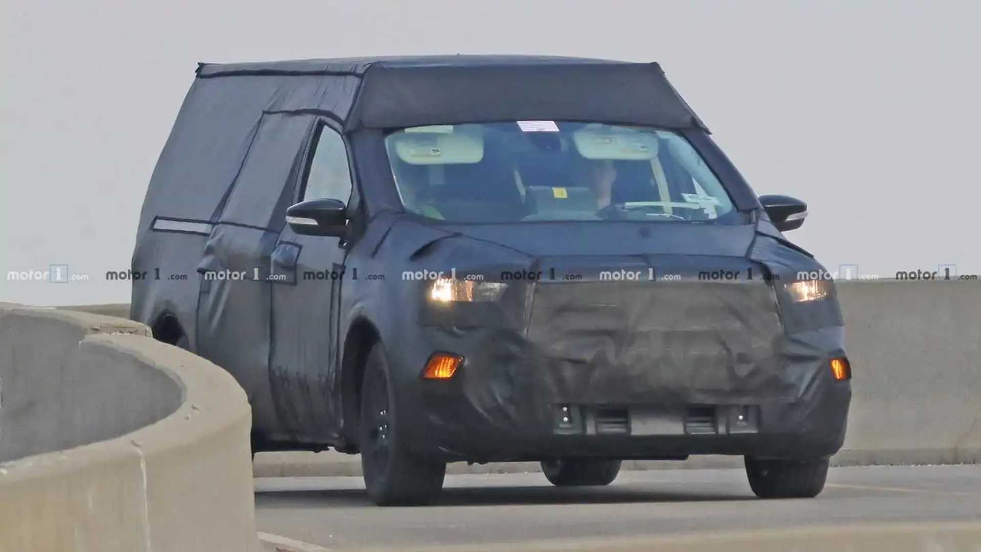 ford-courier-focus-pickup-spy-shots.jpg