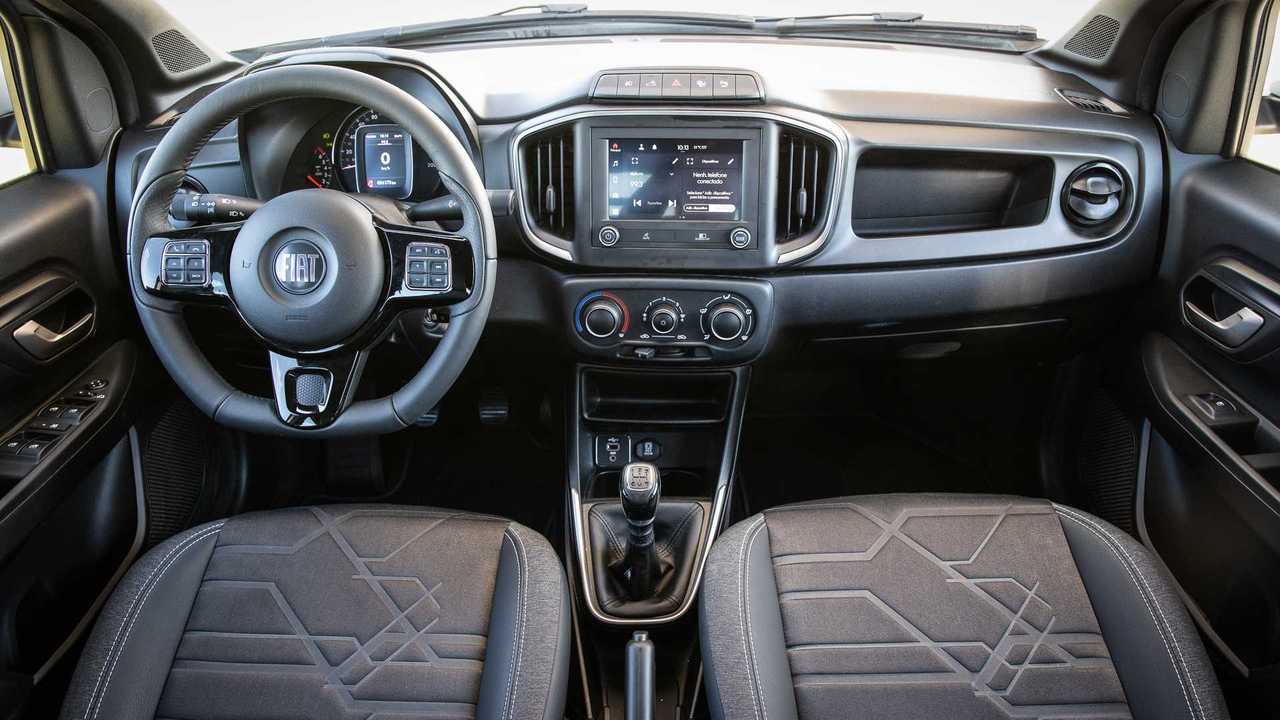 Fiat Strada Volcano 1.3 2021 (Teste BR)