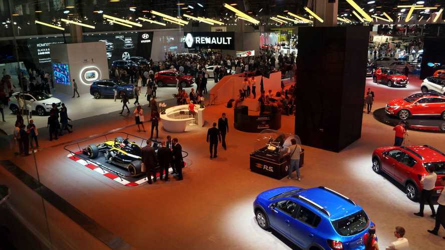 Хотите увидеть много электрокаров в Москве? Сейчас расскажем – где и как!