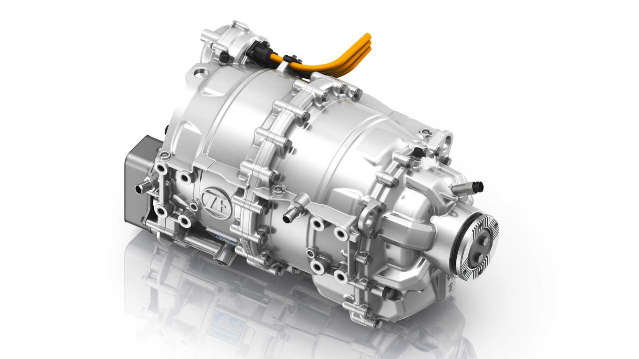 ZF CeTrax electric central drive for commercial vehicles