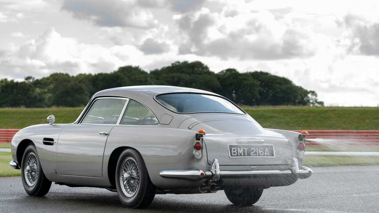 Primer Aston Martin DB5 Goldfinger
