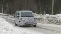 Volkswagen Transporter T7 im Erlkönigvideo