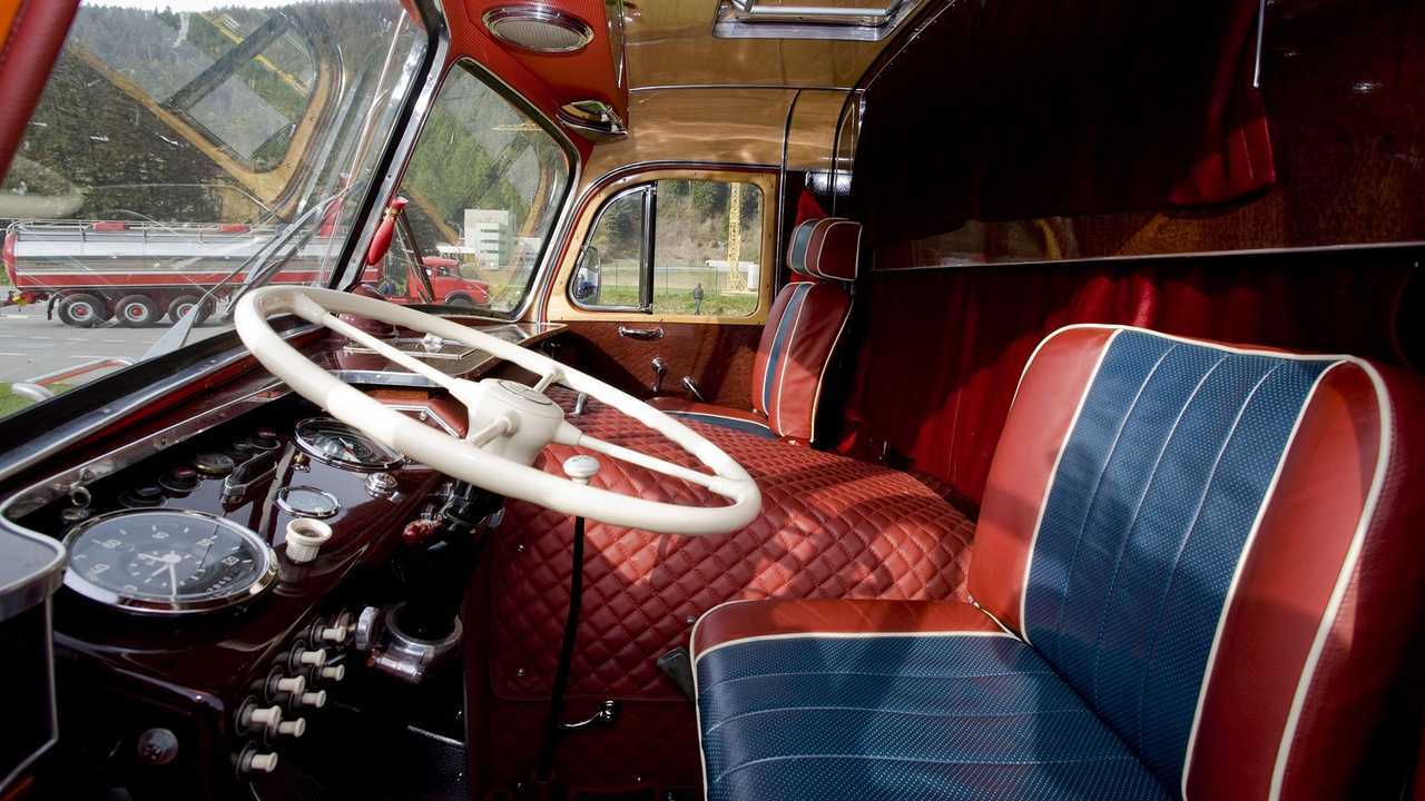 Mercedes-Benz LP 333