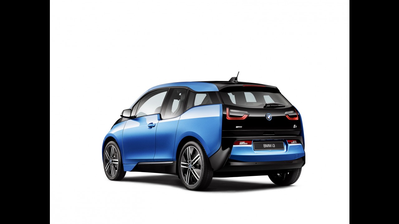 BMW apresenta versão 2017 do elétrico i3 com 50% a mais de autonomia