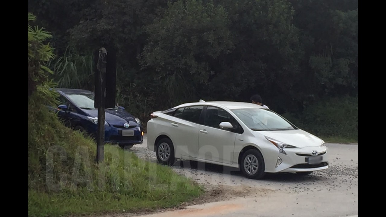 Exclusivo! Flagramos no Brasil o novo Toyota Prius, que chega em junho