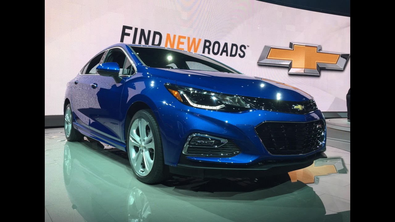 Surpresa! Novo Cruze já aparece como carro da Stock Car para 2016
